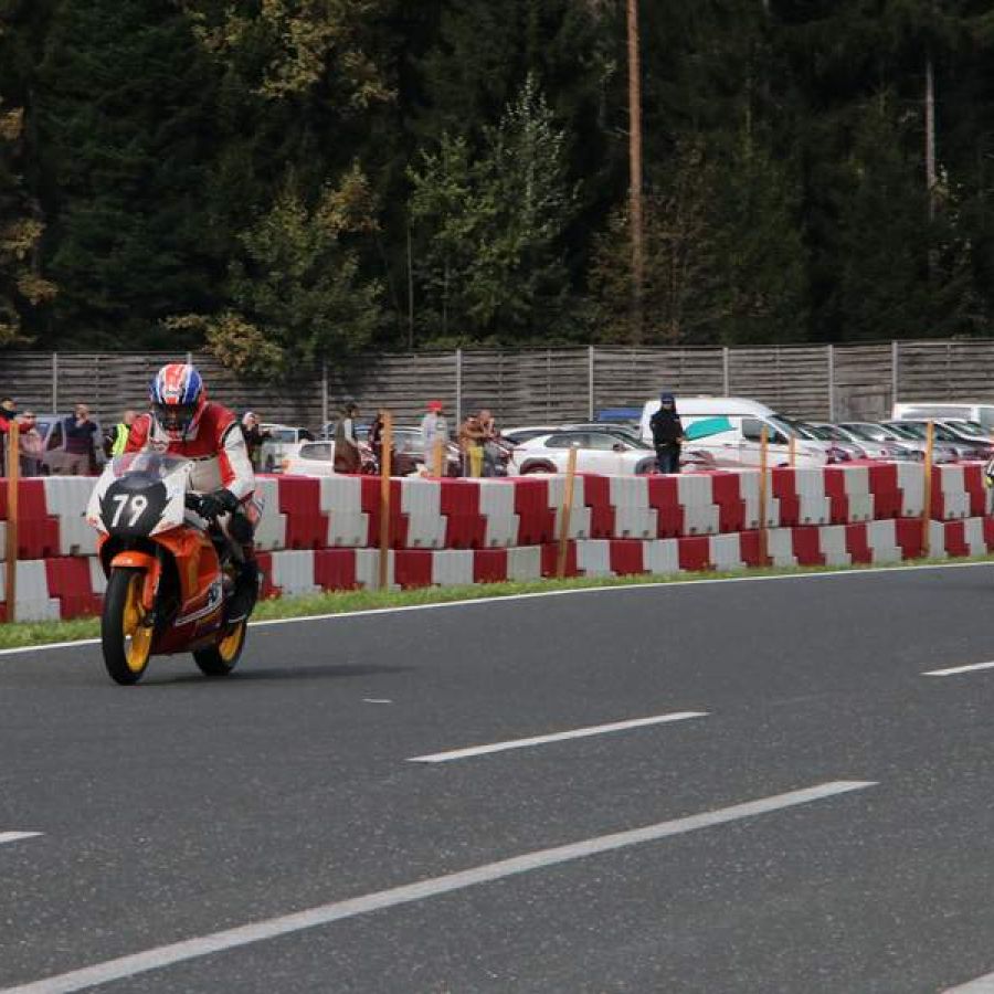 classic-moto-race-festival-vransko-2024-amd-domzale-00375C83C6CA2-2268-91A8-EBE8-D780BBBFF1BC.jpg