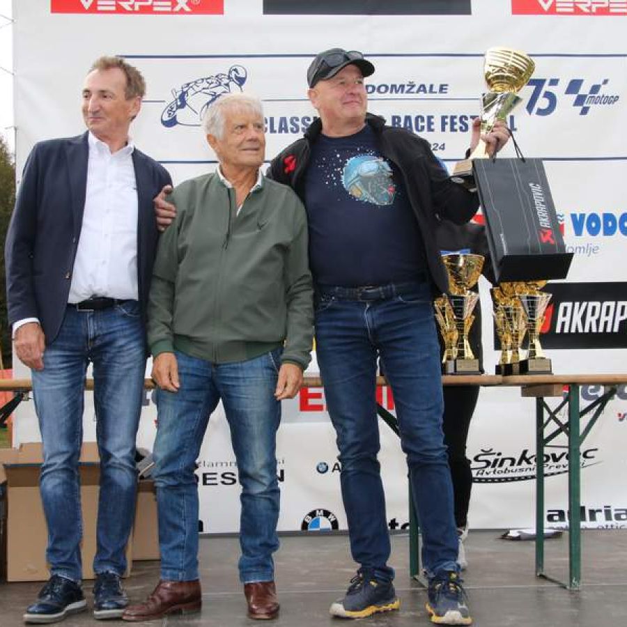 classic-moto-race-festival-vransko-2024-amd-domzale-00529C1F052C8-7FD7-8892-7EA2-CCF451E8B2F6.jpg