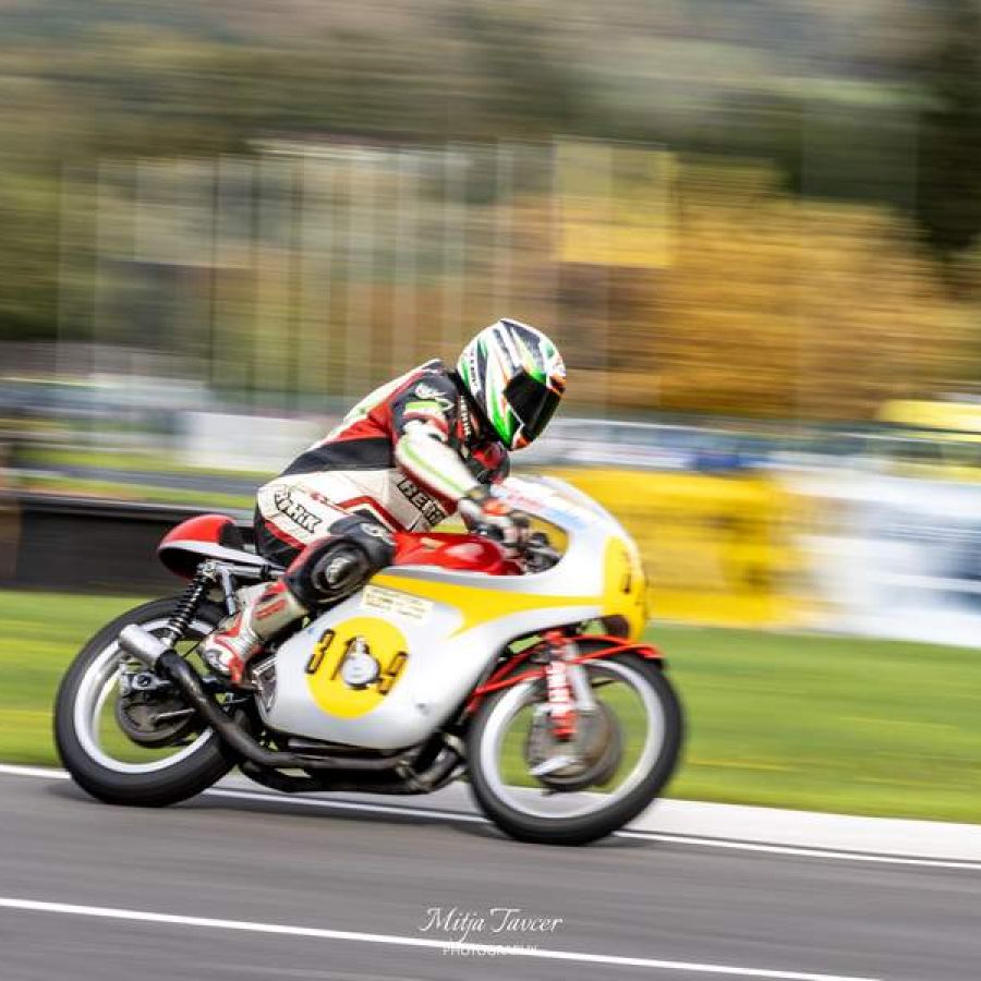 classic-moto-race-festival-vransko-2024-amd-domzale-01024C822B0B8-CE13-D5E2-4013-8DF4879D461E.jpg