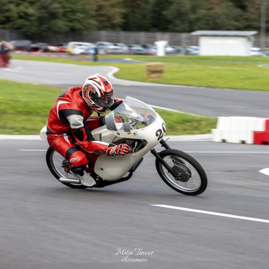 classic-moto-race-festival-vransko-2024-amd-domzale-010644EEAB352-3DA9-F38D-D2E2-A1BB8C57E7B1.jpg