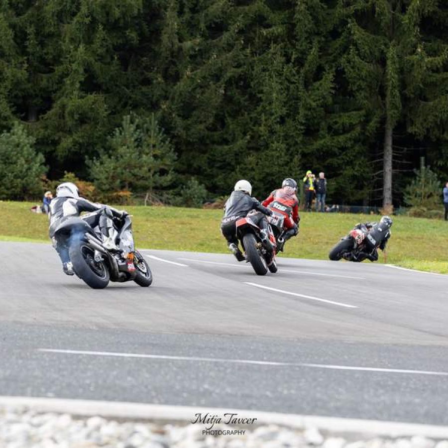 classic-moto-race-festival-vransko-2024-amd-domzale-0111581A3A711-6244-699A-170E-A0ADA27AB319.jpg
