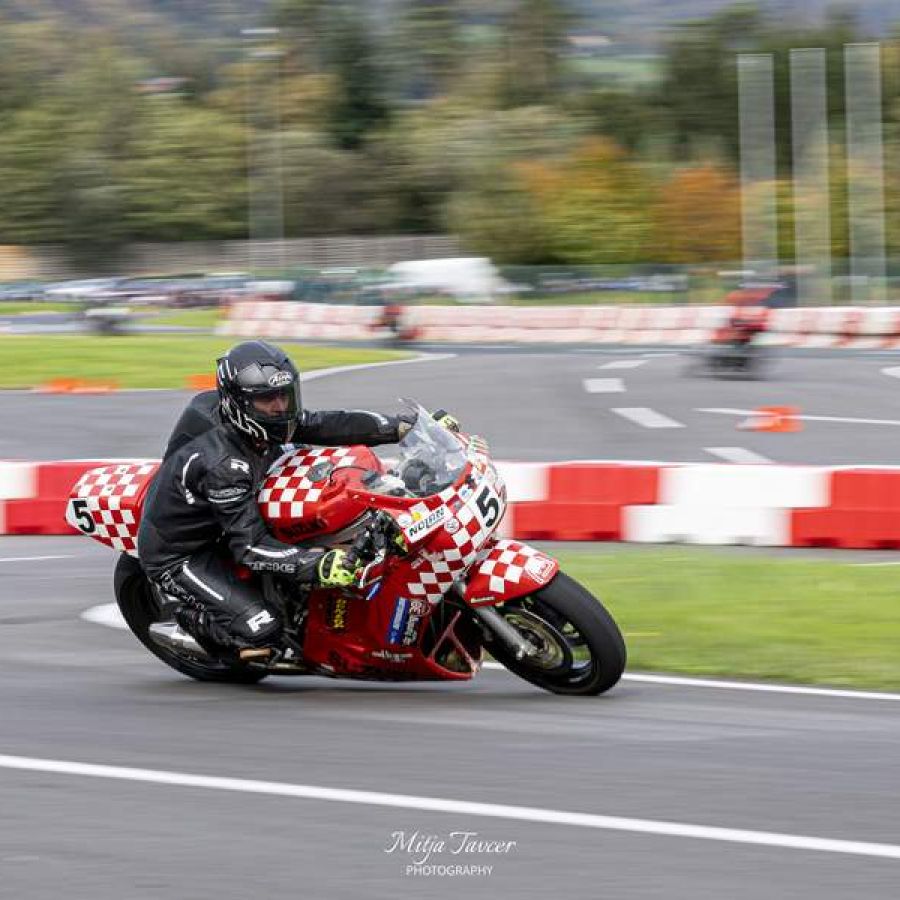 classic-moto-race-festival-vransko-2024-amd-domzale-011345CA53610-6CA0-BC89-73F6-9D9E33DDB7F0.jpg